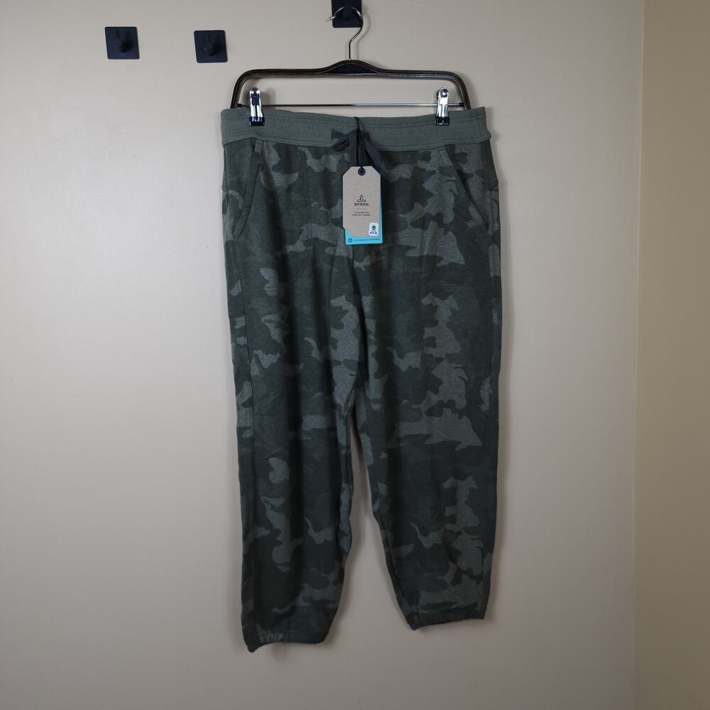 prAna Cozy Up Ankle Pant in Sage Camo Size L